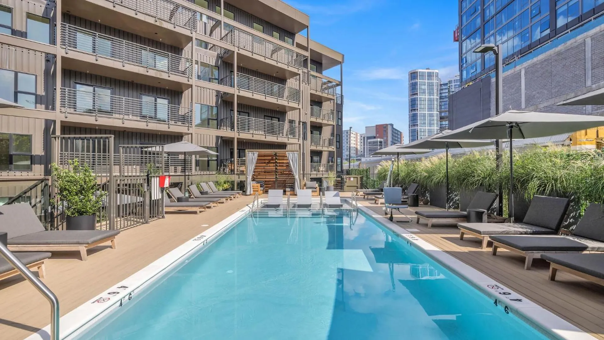Casa de Férias Pie Town Emporium Downtown Views Heated Pool Gym Parking Vila Nashville