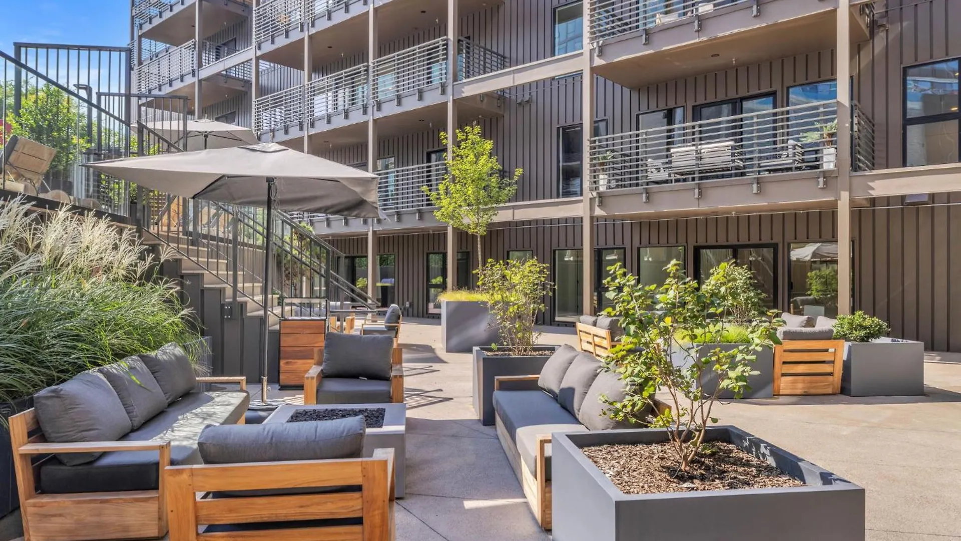 Holiday home Pie Town Emporium Downtown Views Heated Pool Gym Parking Villa Nashville