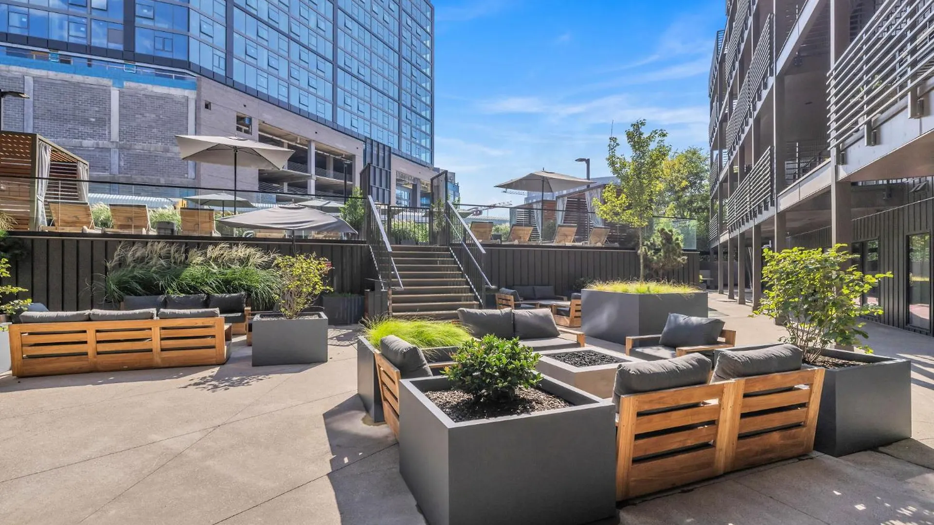 Holiday home Pie Town Emporium Downtown Views Heated Pool Gym Parking Villa Nashville