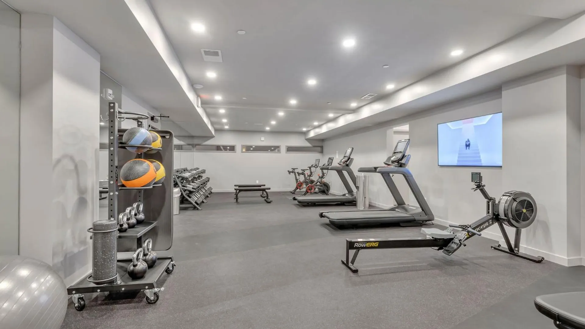 Holiday home Pie Town Emporium Downtown Views Heated Pool Gym Parking Villa Nashville